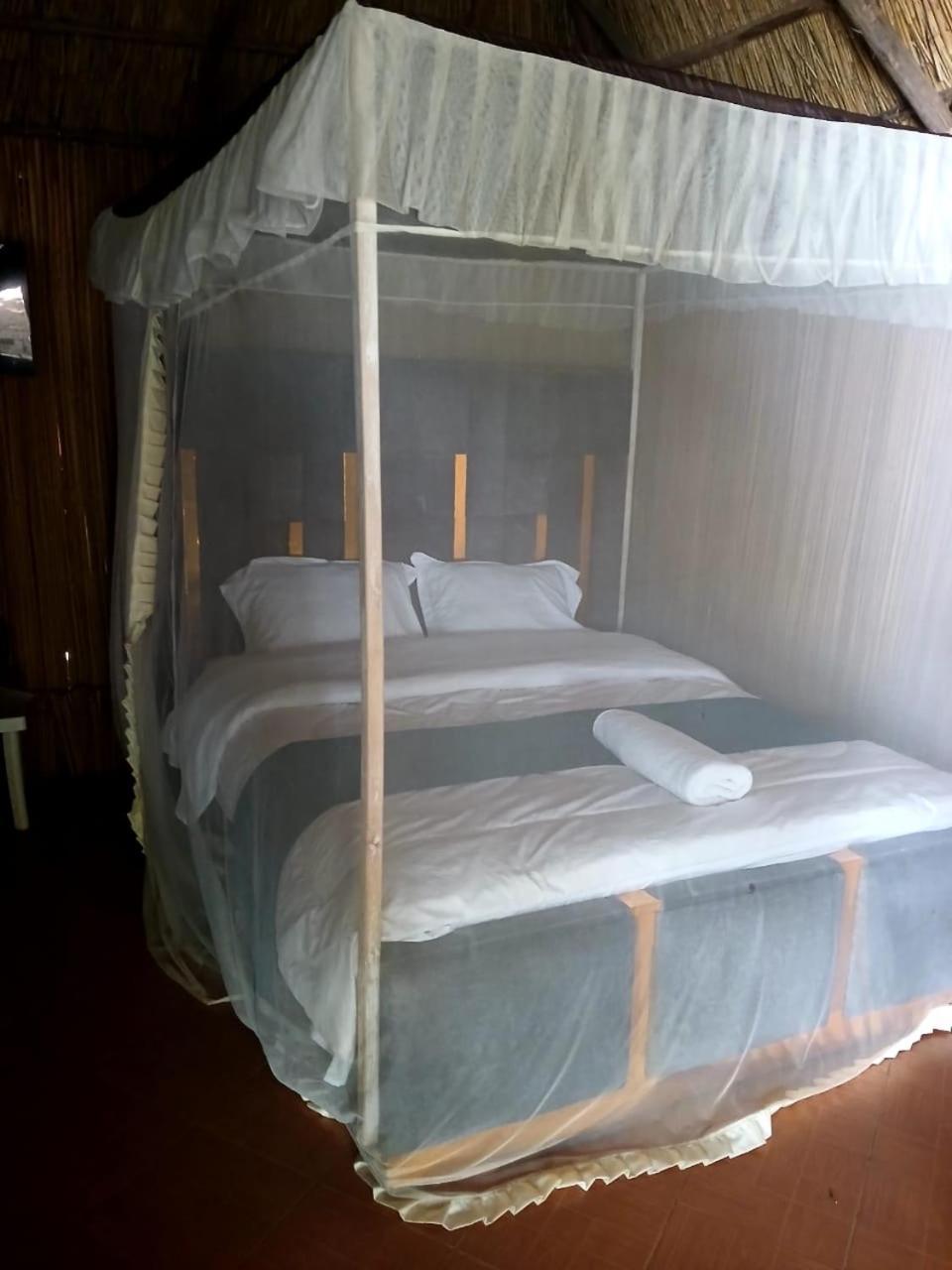 Ches Bay Resort Nangina Ngoại thất bức ảnh
